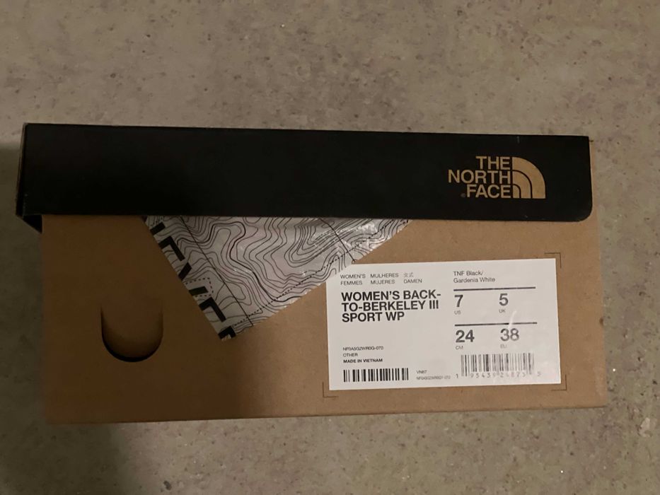 Туристически обувки The North Face