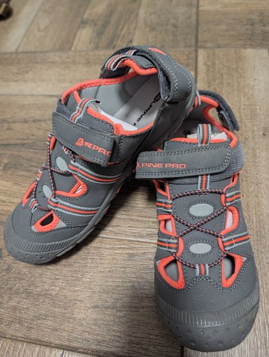 Sandale de drumeție Alpine pro mărimea 39