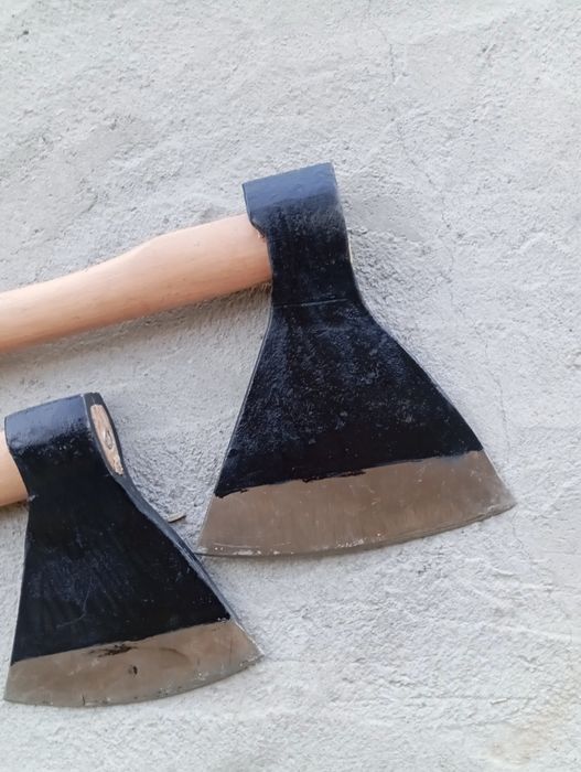 Продам Топор новый