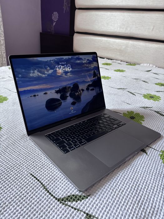 Apple MacBook Pro 16” Late 2019 (A2141) - като нов