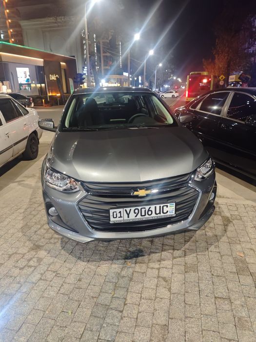 Chevrolet onix ltz turbo at.  2024г в отличном состоянии.