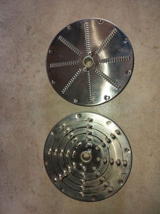 Aparat profesional de tăiat legume și brânzeturi