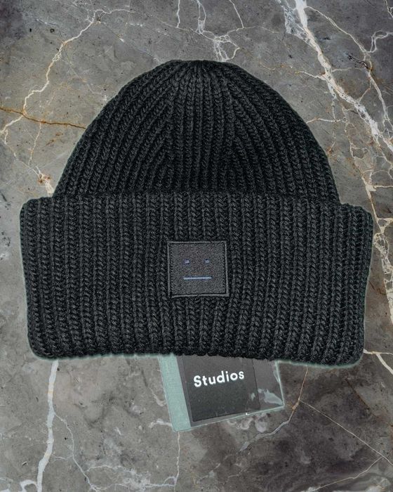 Caciula Acne Studios