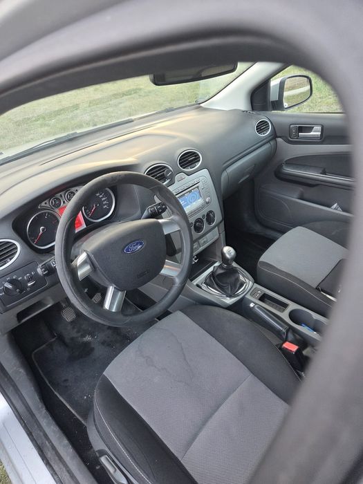 Ford focus facelift 1.6 tdci an 2011 numere valabile