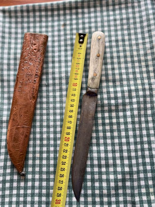 Възрожденски нож с костна дръжка