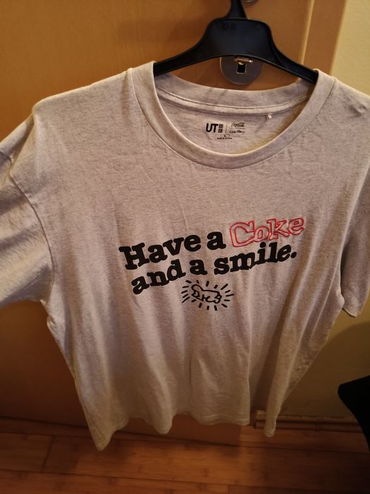 Tricou Uniqlo X coca cola limited edition