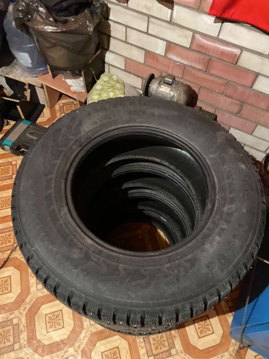 Продаю летние и зимние шины