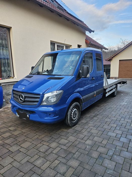 Vând autoplatformă  mercedes sprinter