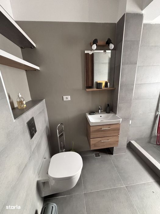 Proprietar închiriez apartament 2 camere mobilat și utilat, parcare
