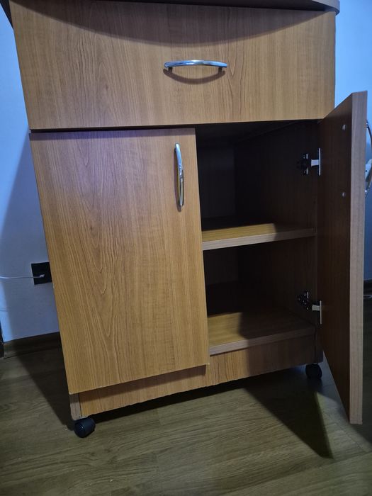 Dulap cu roți – Spațios