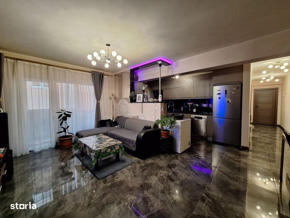 Apartament cu 3 camere, 68 mp, balcon, zona Eroilor — fotografia 1