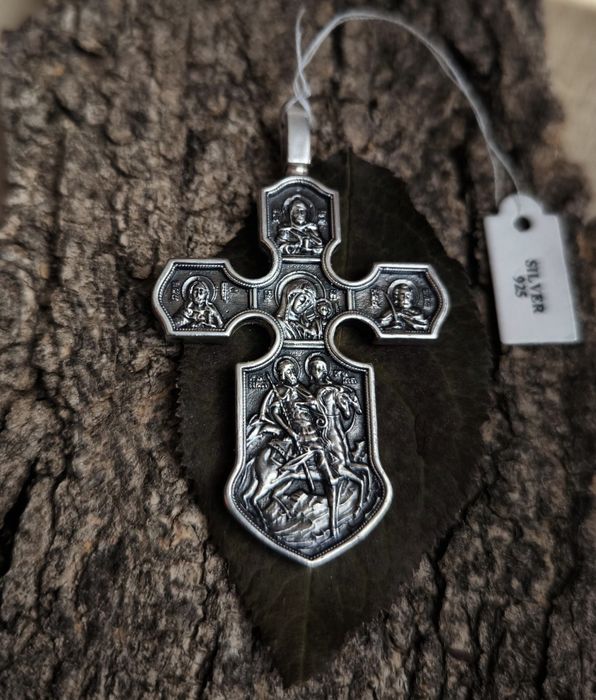 Сребърен кръст с две лица