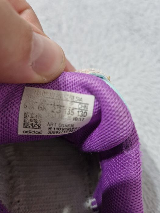 Adidasi fetite Adidas