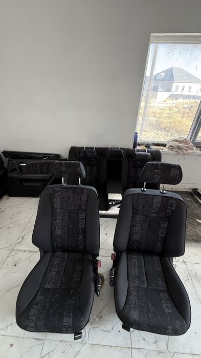 Салон на Mercedes benz W210