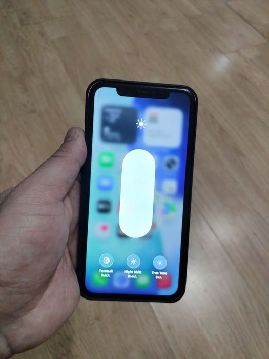 iPhone 11 память 128 без ремонта