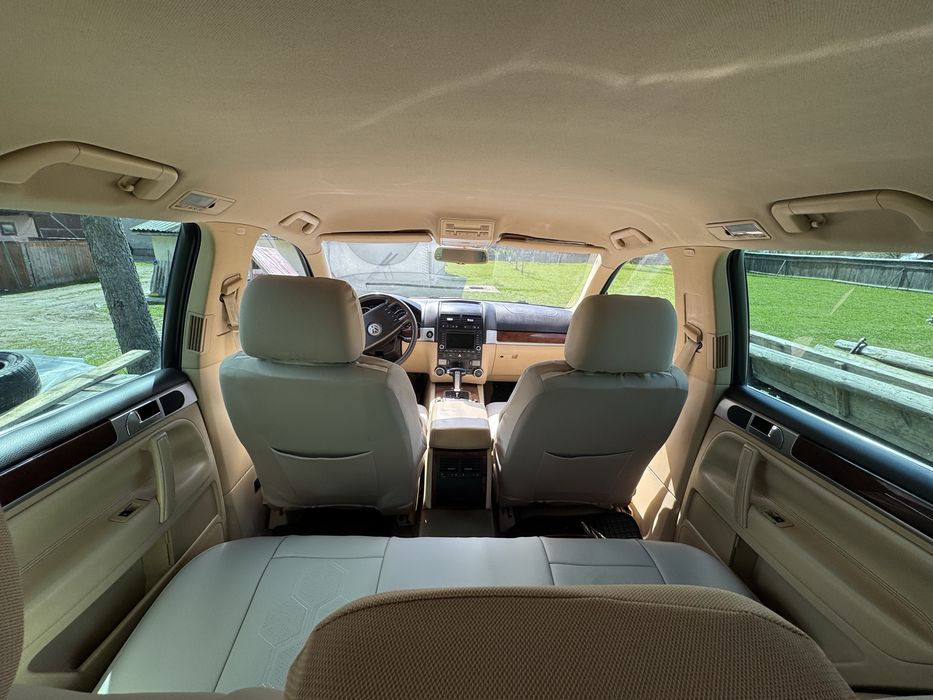 Touareg 7l 3.0 BKS  . 3599 euro fix