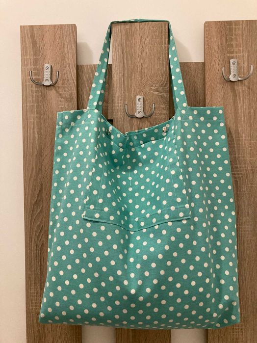 Козметична чантичка от комплект на PUPA, Шопинг чанта