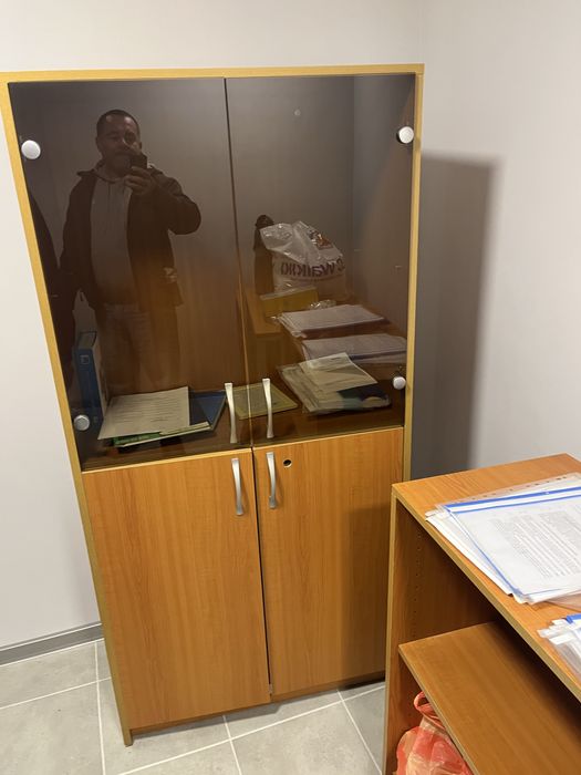 Офис обзавеждане