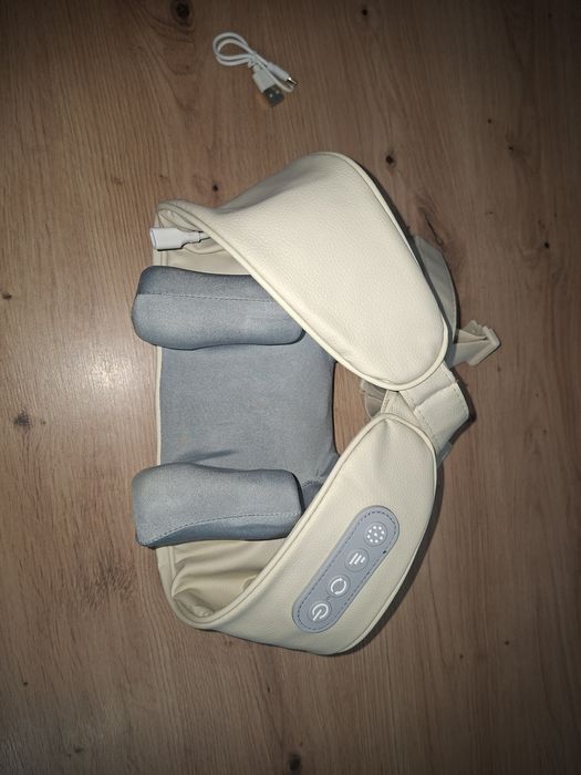 Aparat de masaj gat si umeri