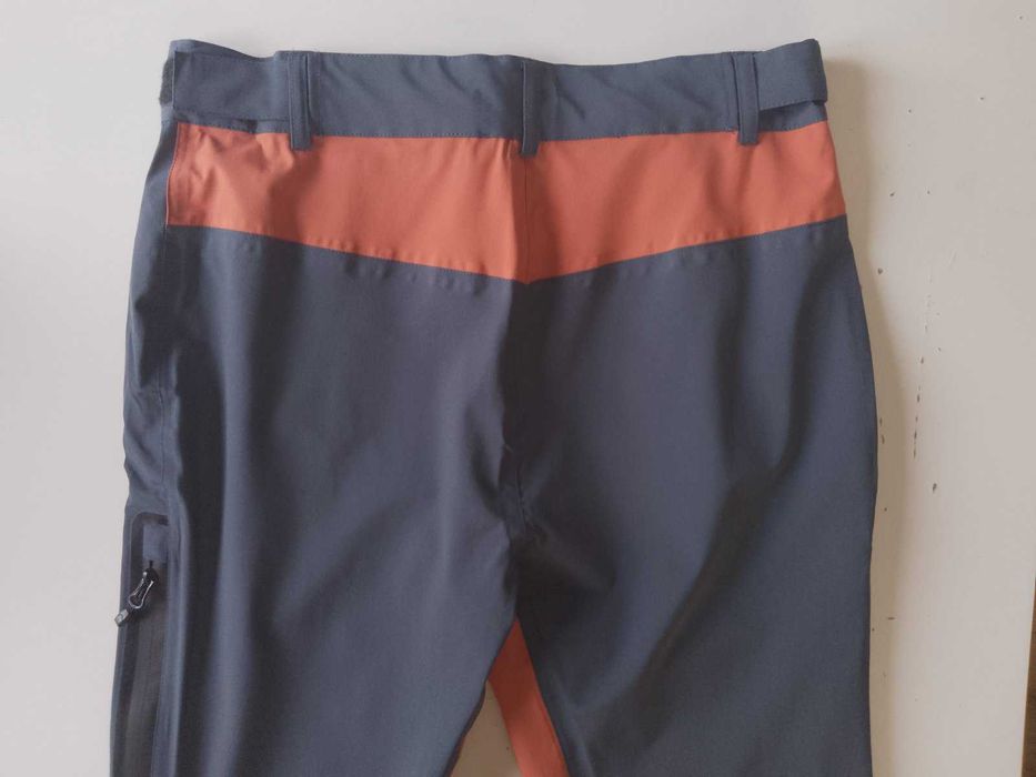 Оригинални трекинг водонепромокаеми дамски панталони