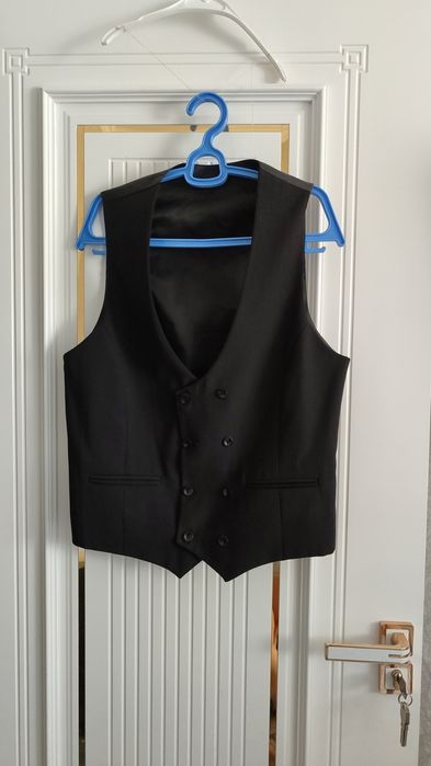 Мужские костюмы новые