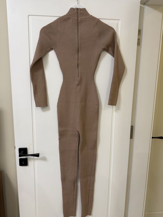 Плетен гащеризон по тялото