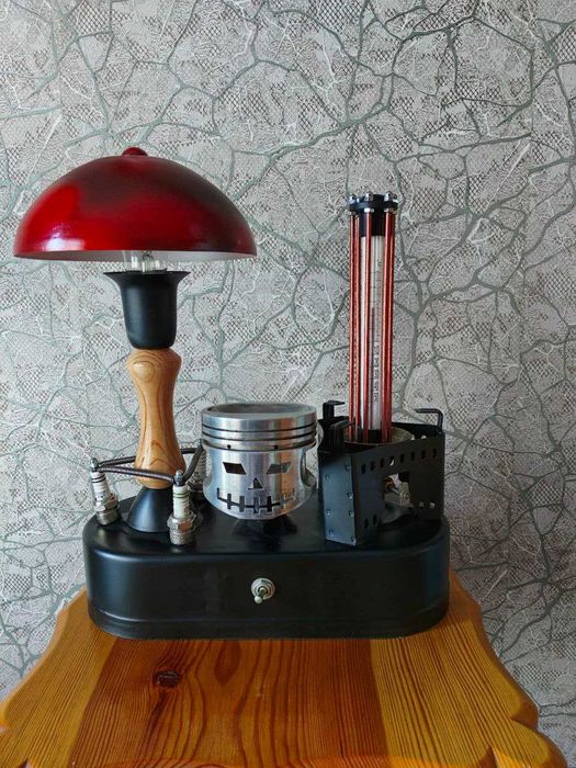 Настольная лампа с термометром