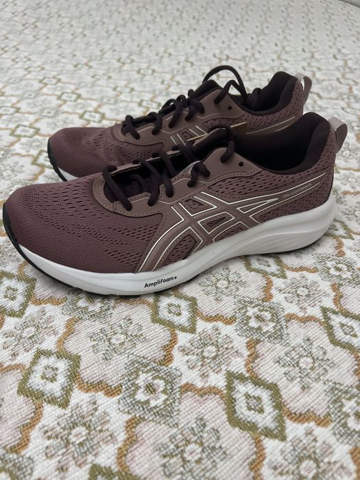 Pantofi Asics AmpliFoam+