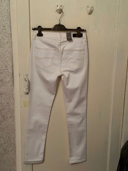 Продам женские джинсы Mexx