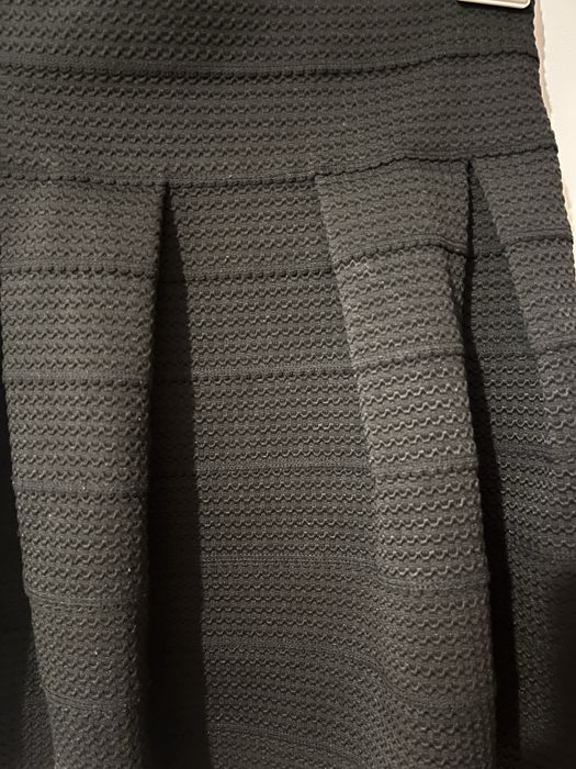 Черни поли H&M