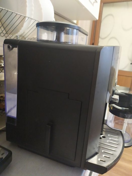 Автоматична кафемашина Крупс в гаранция.