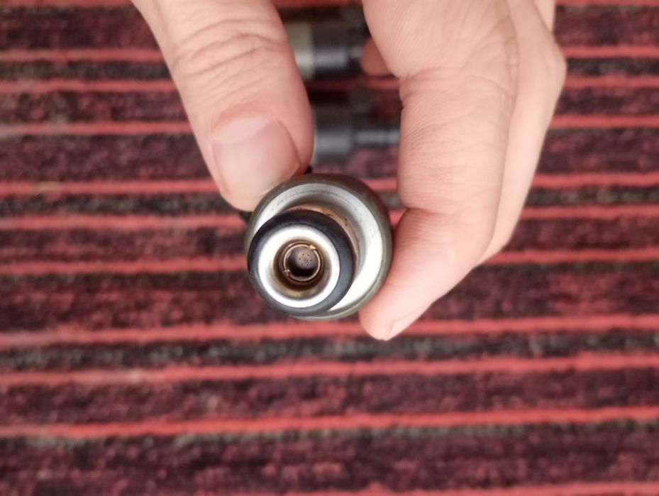 Nexia 2 sons injektor donasi 100ming soʻmdan 3ta dona