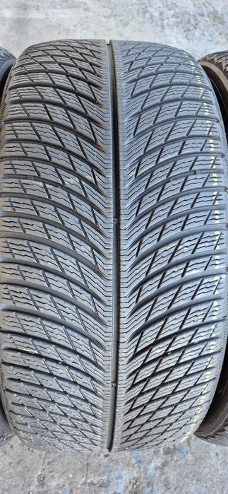 4 anvelope iarna ca noi Michelin,fata 245/45/19,spate 275/40/19.Pret/b