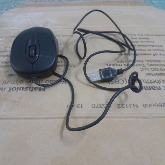 Kampyeter notbook mishkasi