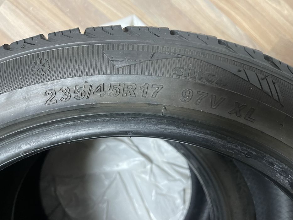 Зимние шины 4 штуки