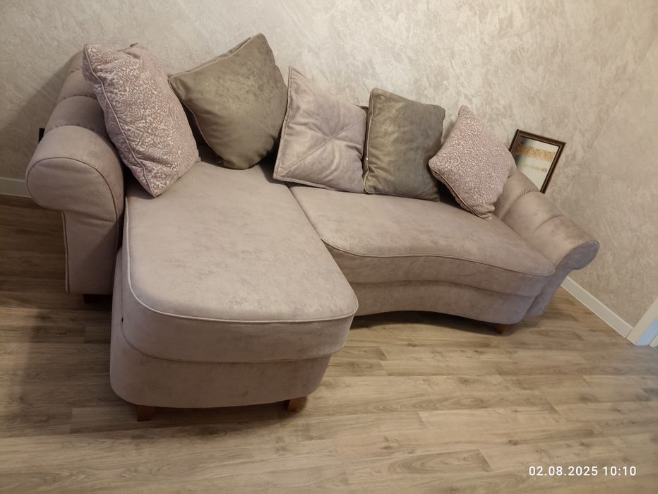 Мебель гостинная