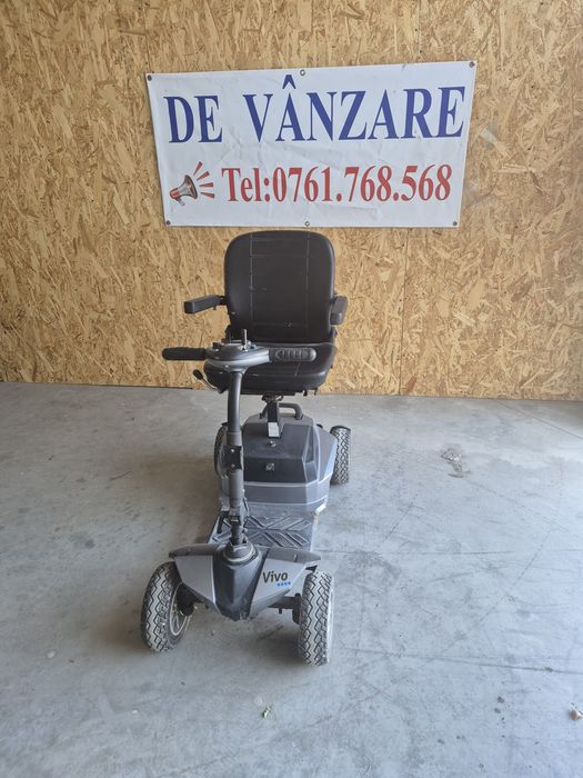 Cărucior scuter electric pentru persoane cu dizabilități sau bătrâni