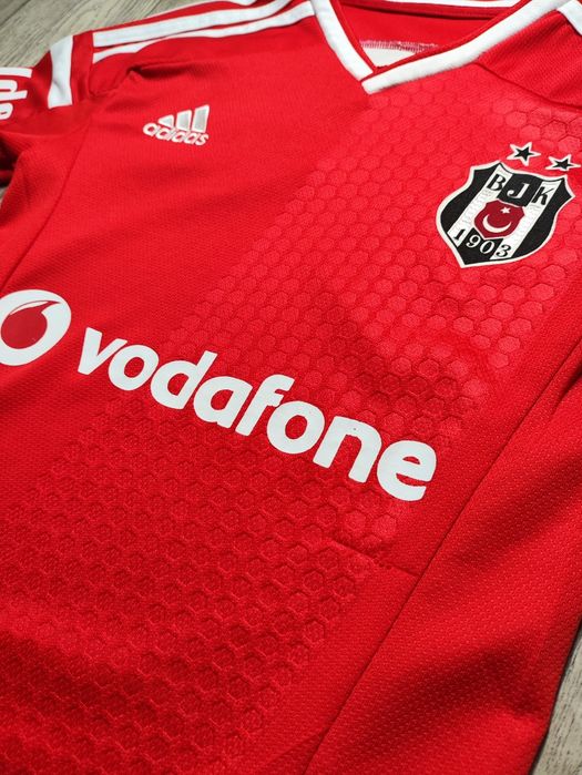 Besiktas 14/15 Third kit, 11-12y, Good condition