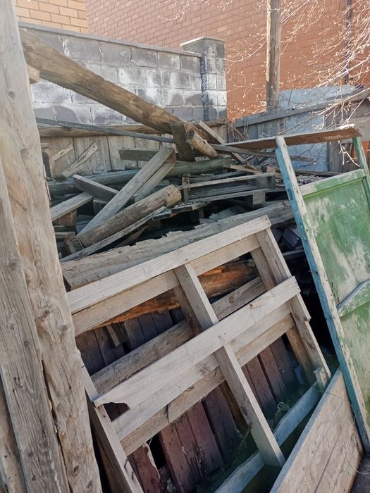 Отдам бесплатно дрова доски