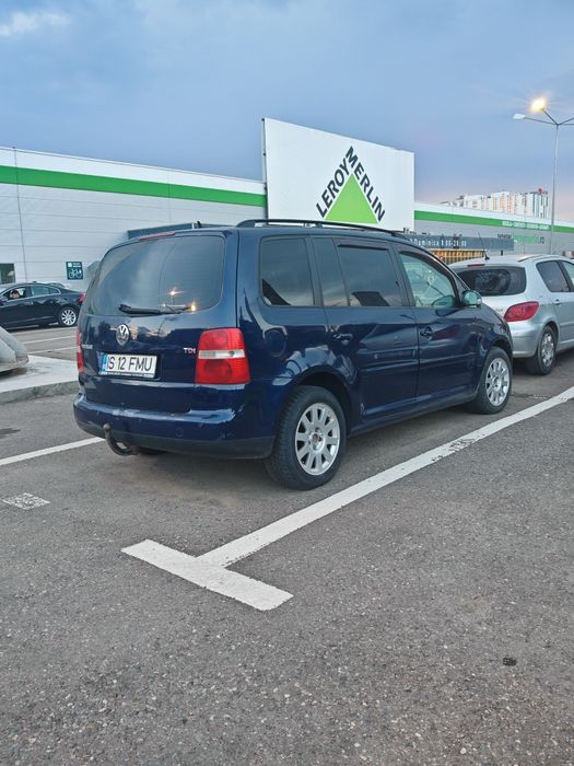 VOLKSWAGEN Touran 0 — imagine 4