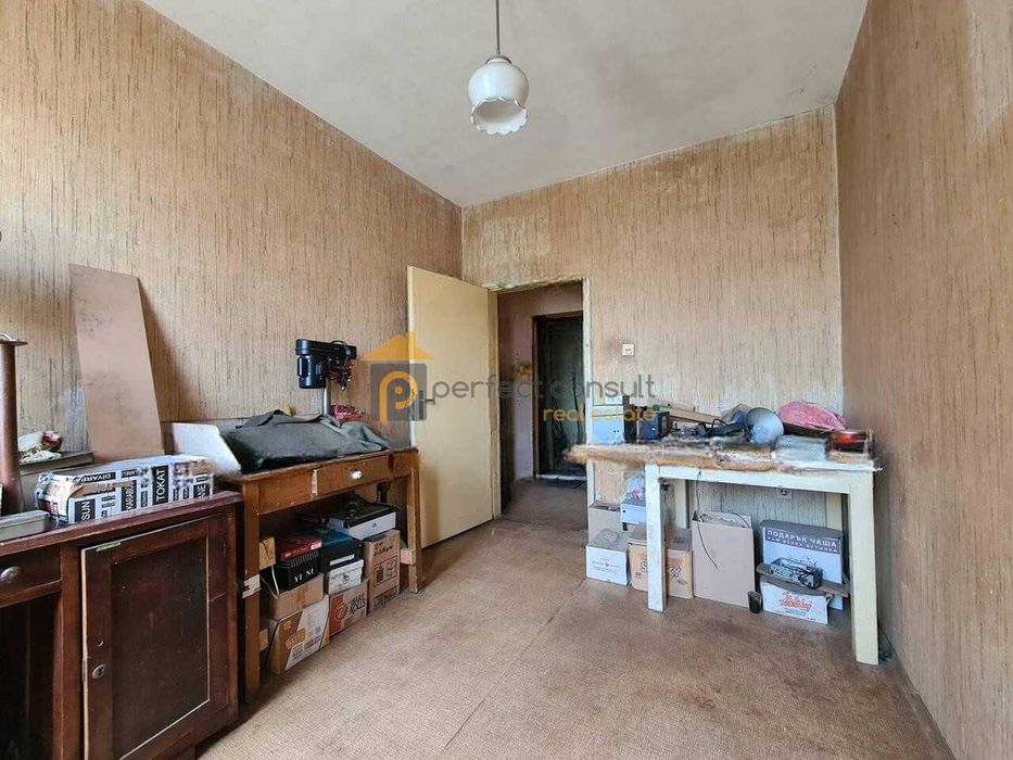 Продава се Тристаен апартамент в Пловдив, Въстанически - 68 кв.м за 1515 €/кв.м - Снимка #3