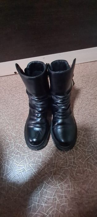Продам осенние п/сапожки ,36 размер