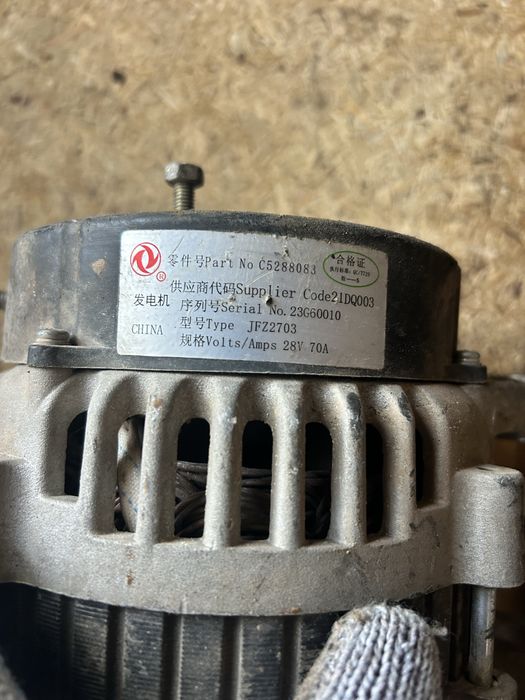Генератор 24V, 70А, от грейдера GR215