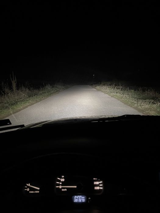 Оригинални ел. фарове Valeo за Вектра Б с монтирана LED система