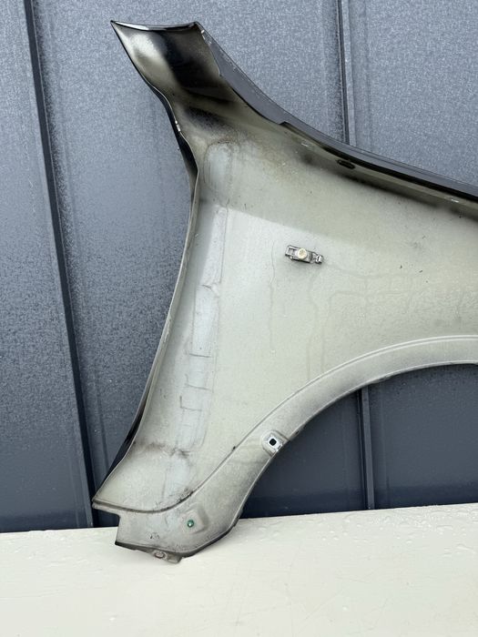 Aripa stanga BMW X3 E83 blach saphire 475/aripa dreapta cu defect