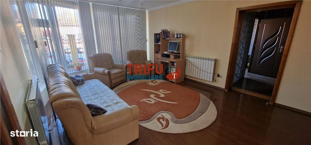 Casa de vanzare 5 camere zona Barabant