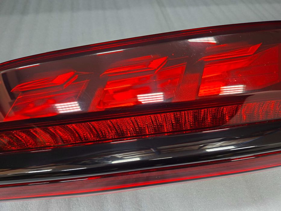 4M0945094Q Нов десен OLED Стоп Ауди Audi Q7 4M Lift Кю7