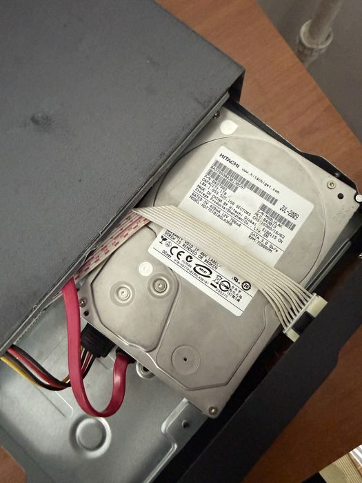 Комплект видеокамер , не хватает только кабеля.