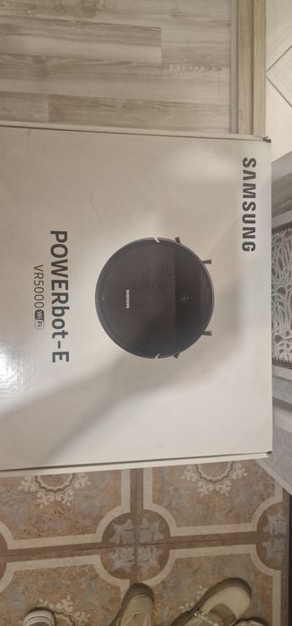 Продам робот пылесос