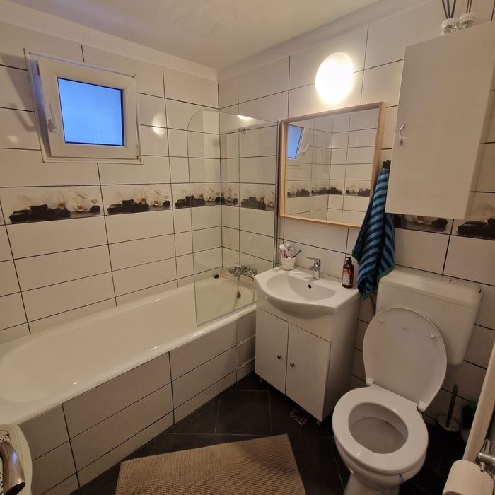Vând apartament 3 camere dec. metrou Ștefan  cel Mare Polona Greceanu